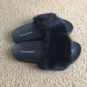 Steve Madden Fluffy Slides